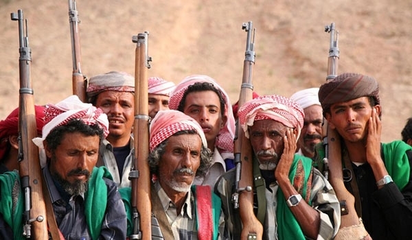 Yemeni tribesmen capture Ahad al-Masareha city in Saudi Arabia.